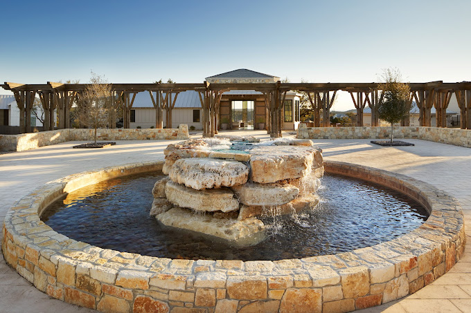 miraval austin retreat center